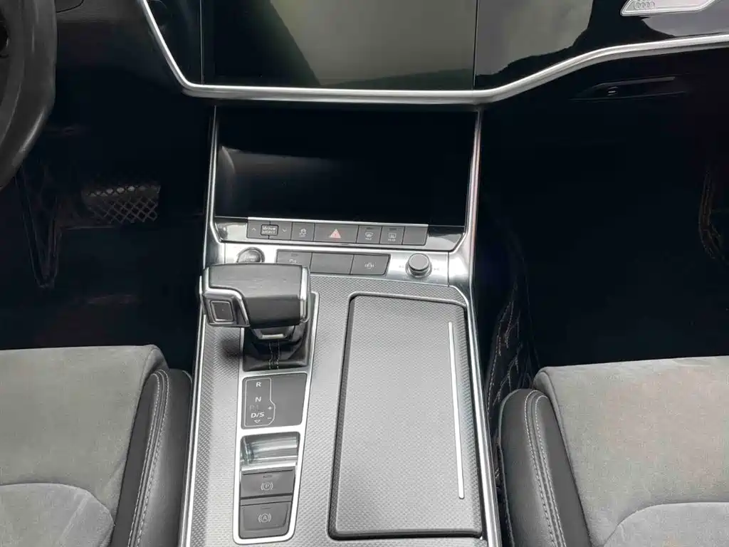 Audi A6L 2021 — фото 18