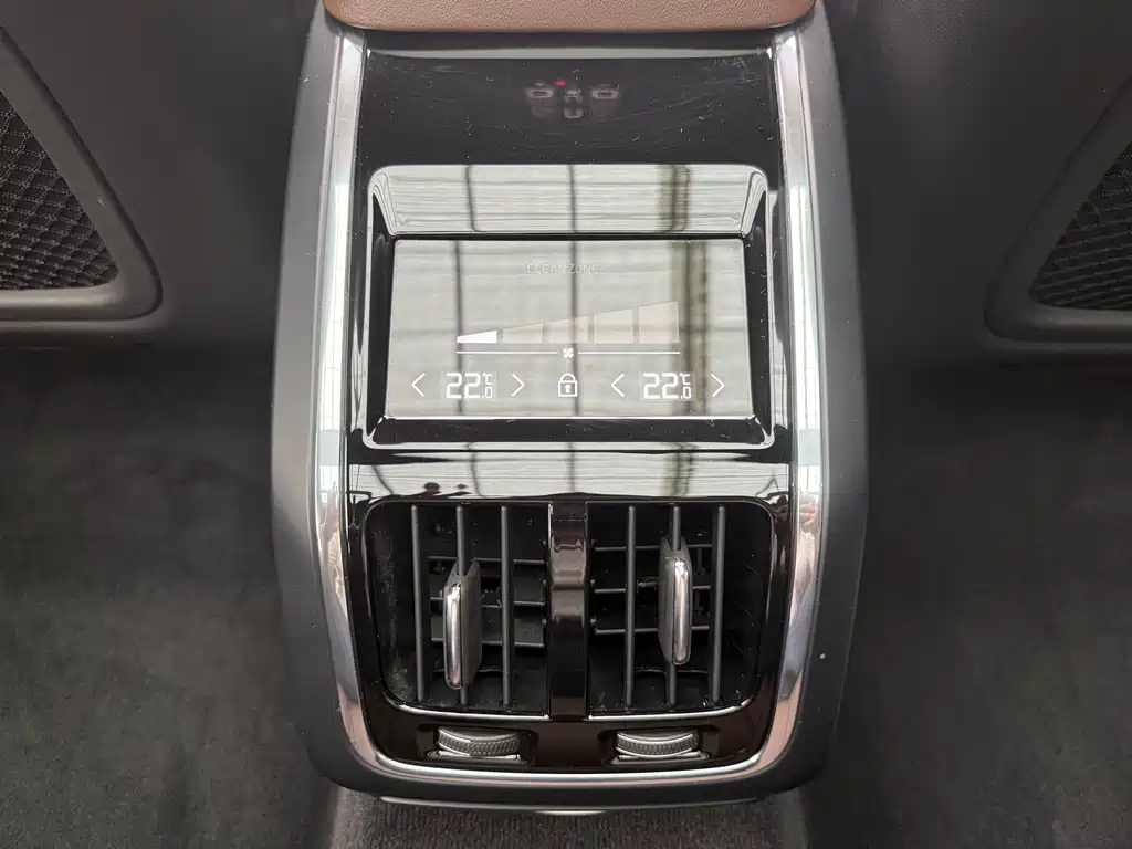 Volvo S90 2023 — фото 18