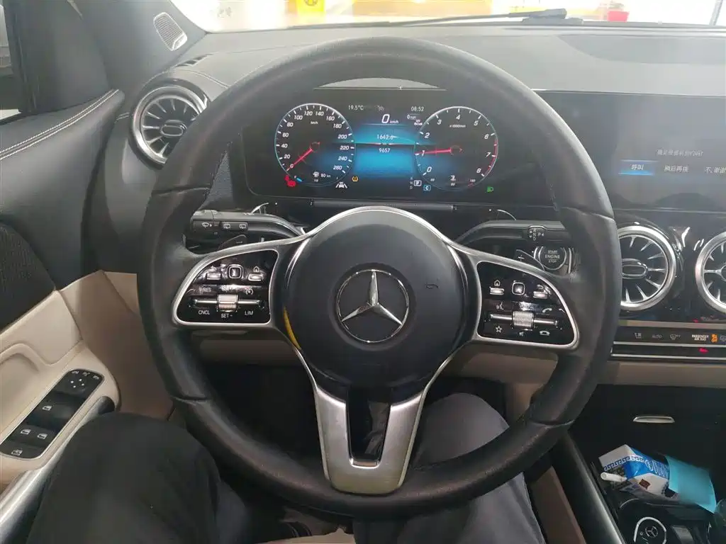 Mercedes-Benz GLA 2024 — фото 7