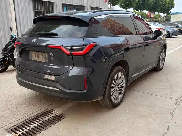 NIO ES6 2020