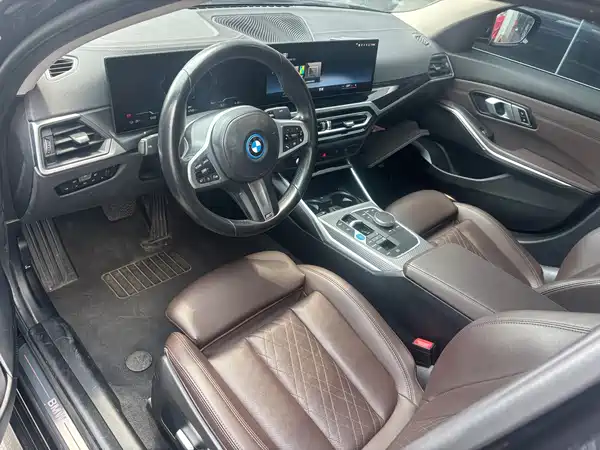 BMW i3 2022