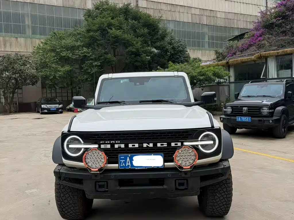 Ford Bronco 2025