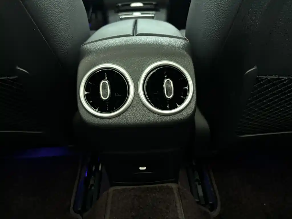 Mercedes-Benz A-Class 2025 — фото 18