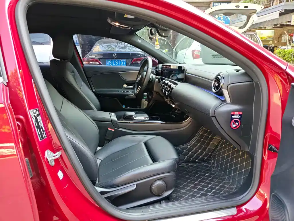 Mercedes-Benz A-Class 2020 — фото 8