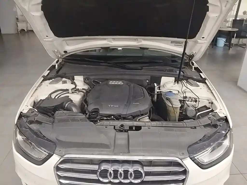 Audi A4L 2014 — фото 16