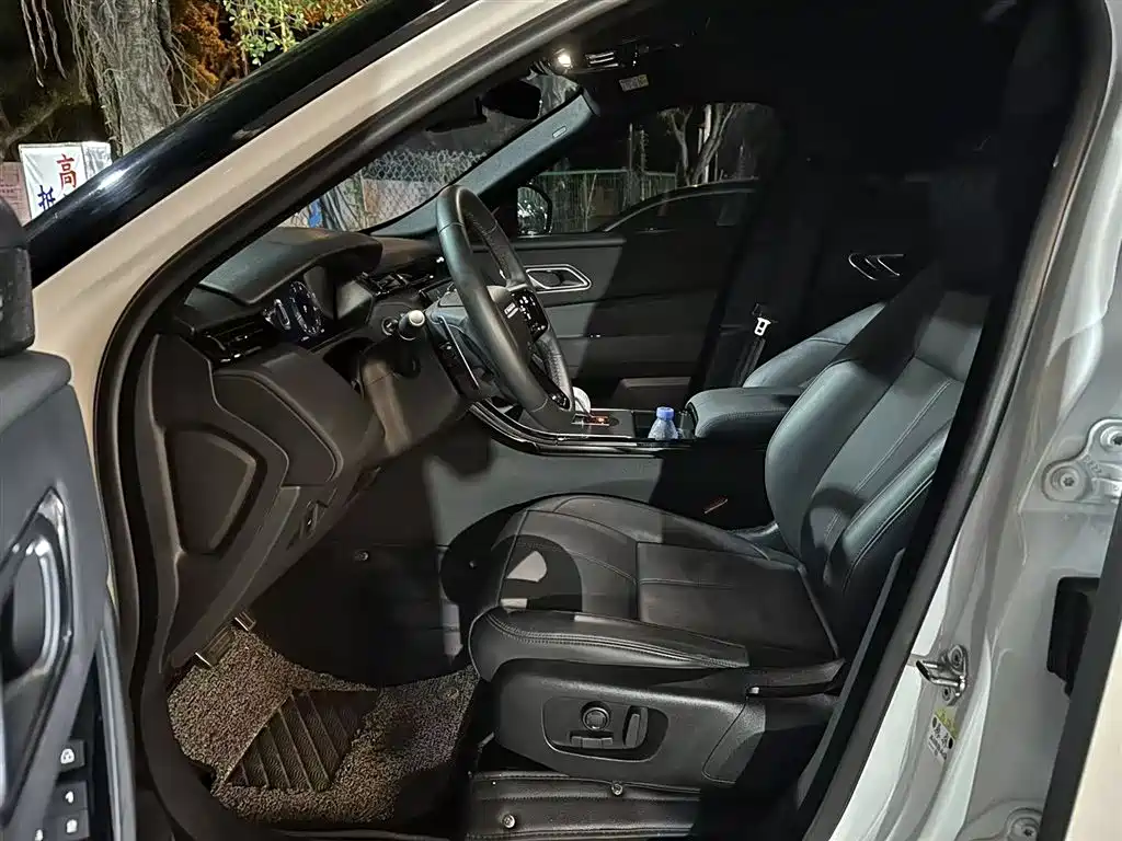 Land Rover Velar 2024