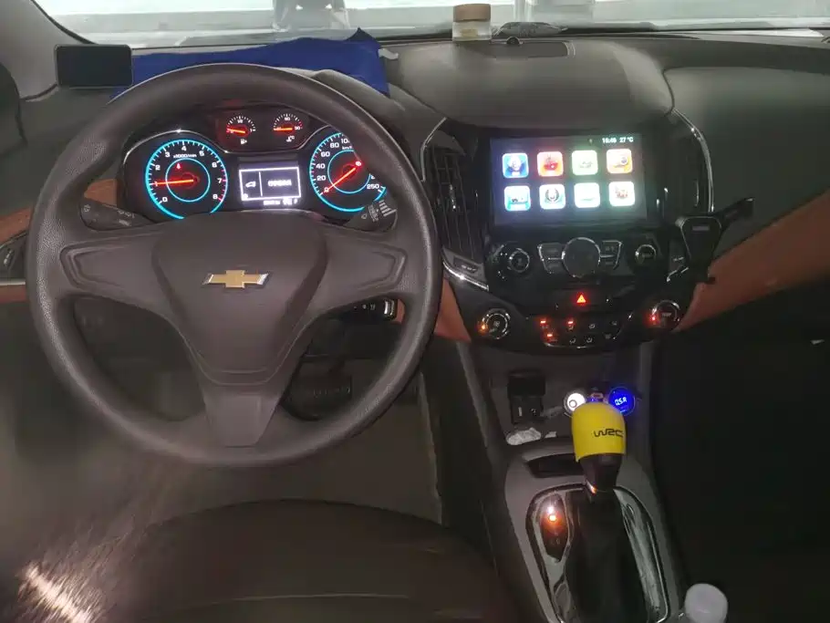 Chevrolet Cruze 2015 — фото 12