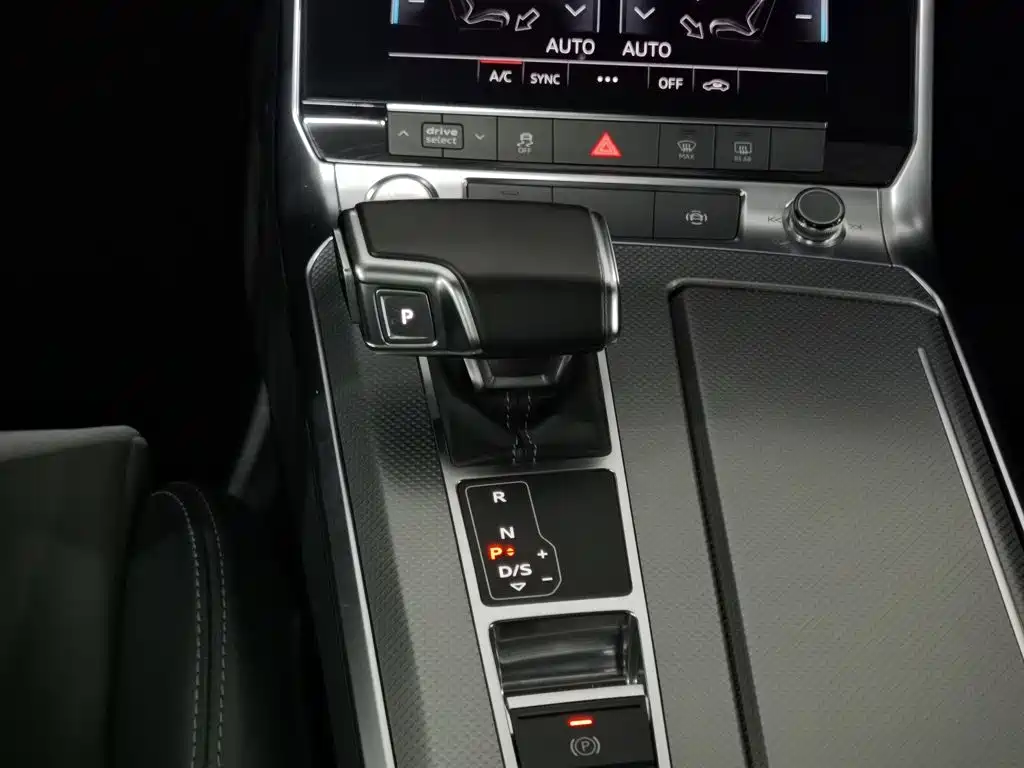 Audi A6L 2020 — фото 13