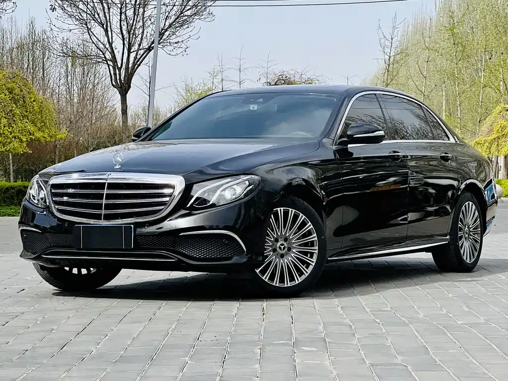 Mercedes-Benz E-Class 2017 — фото 1