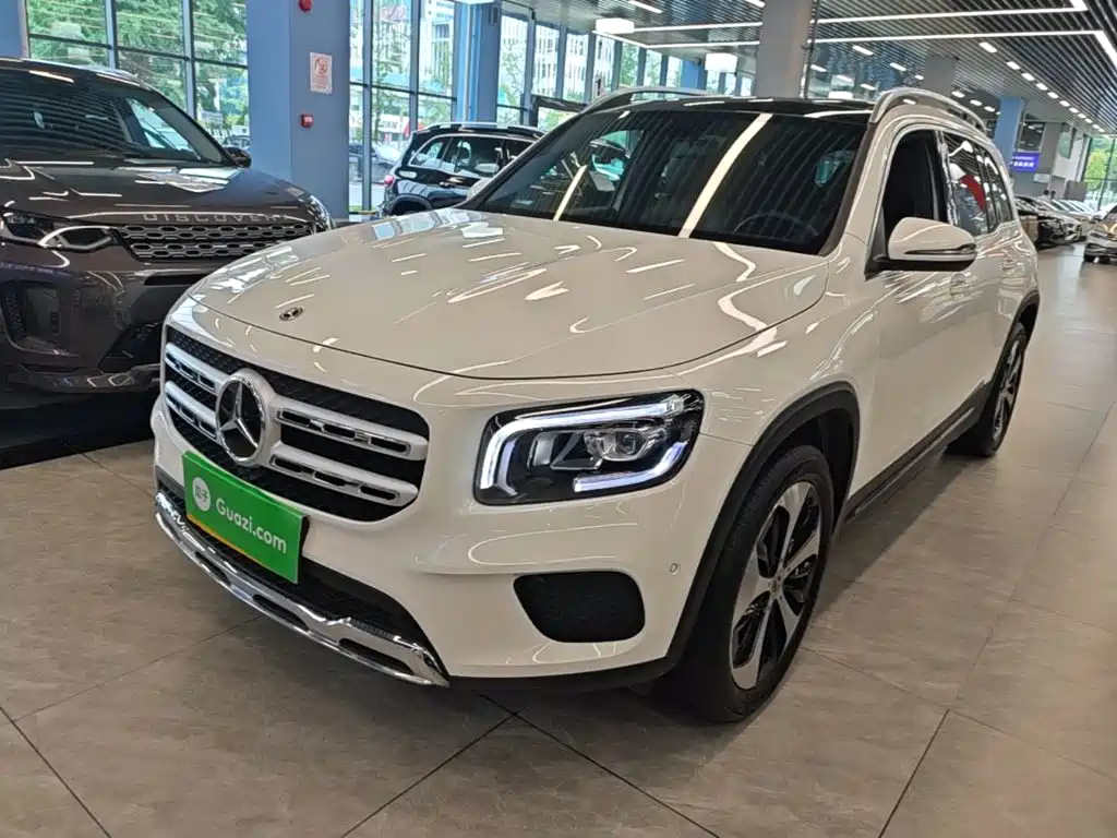 Mercedes-Benz GLB 2023