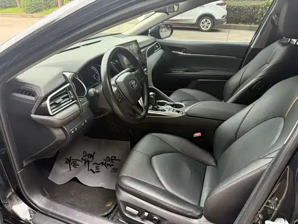 Toyota Camry 2021