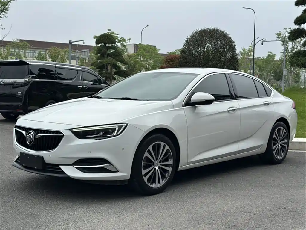 Buick Regal 2020 — фото 10