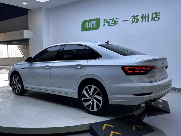 Volkswagen Sagitar 2022