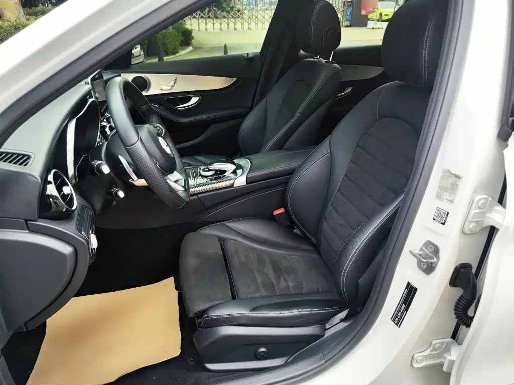 Mercedes-Benz C-Class 2017 — фото 15