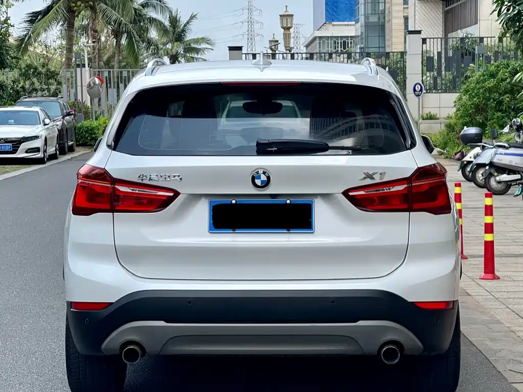 BMW X1 2018 — фото 8