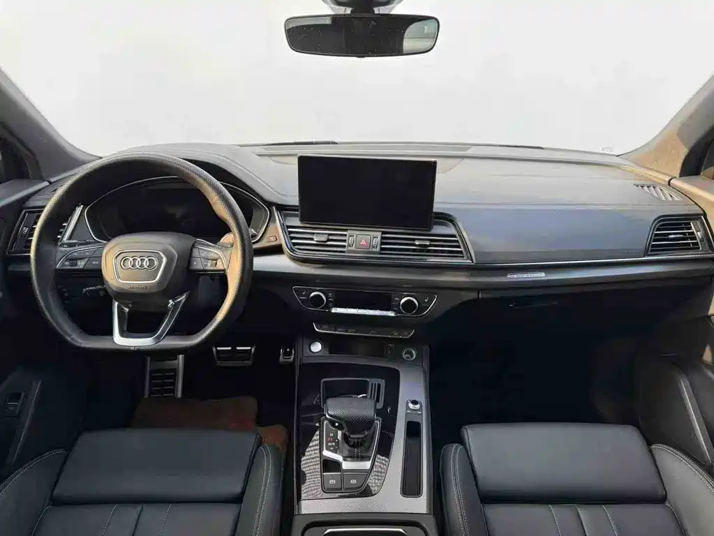 Audi Q5L 2025