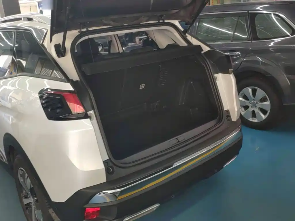 Peugeot 4008 2018 — фото 19