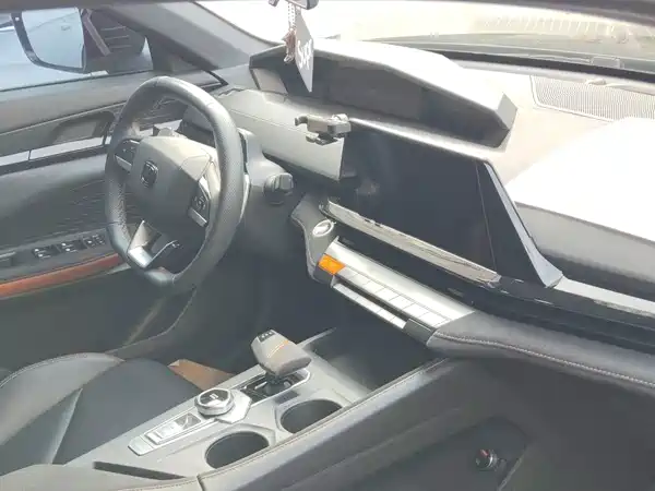 Changan UNI-V 2022