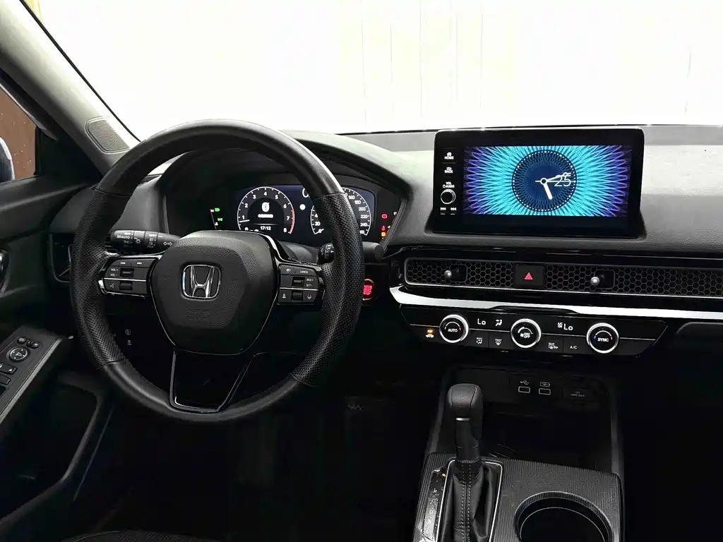 Honda Civic 2024 — фото 15