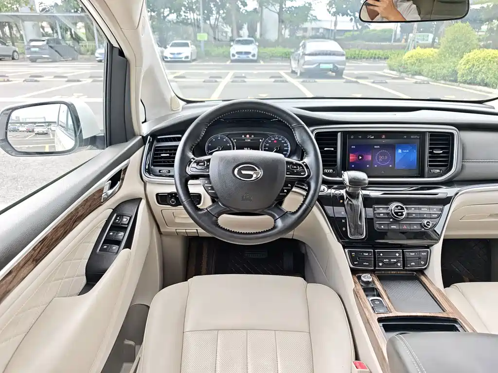 GAC Trumpchi M8 2019 — фото 9