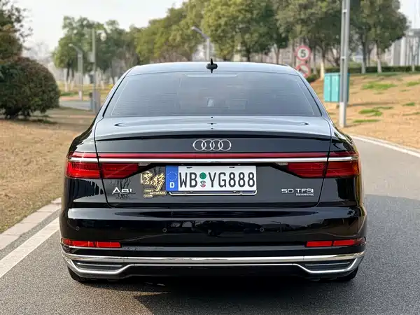 Audi A8 2022