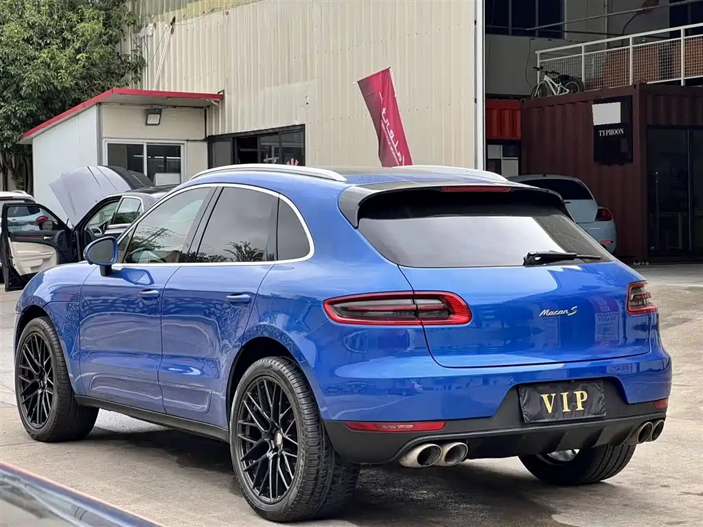 Porsche Macan 2015