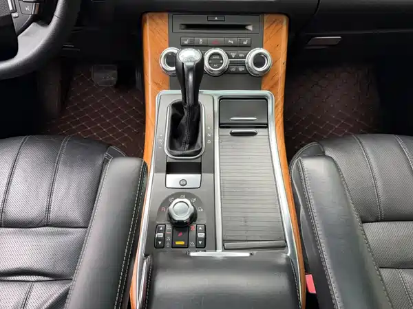 Land Rover Range Rover Sport 2010