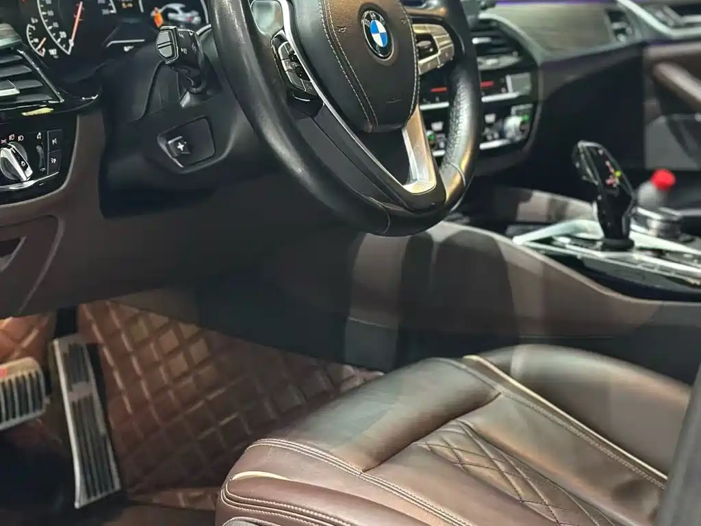 BMW 5 Series 2019