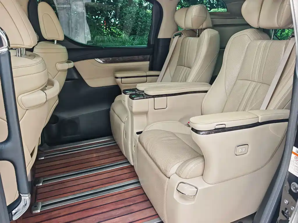 Toyota Vellfire 2020 — фото 5