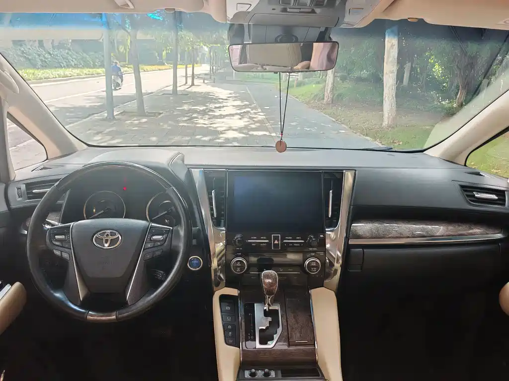 Toyota Vellfire 2020 — фото 6