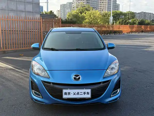 Mazda 3 Xingcheng 2013