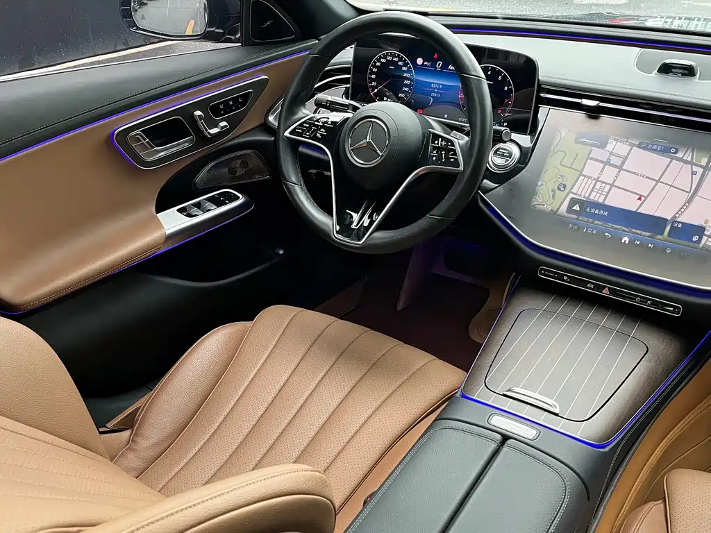 Mercedes-Benz E-Class 2024 — фото 10