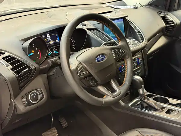 Ford Kuga 2017