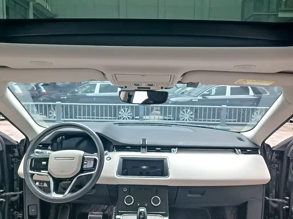 Land Rover Evoque 2022 — фото 13