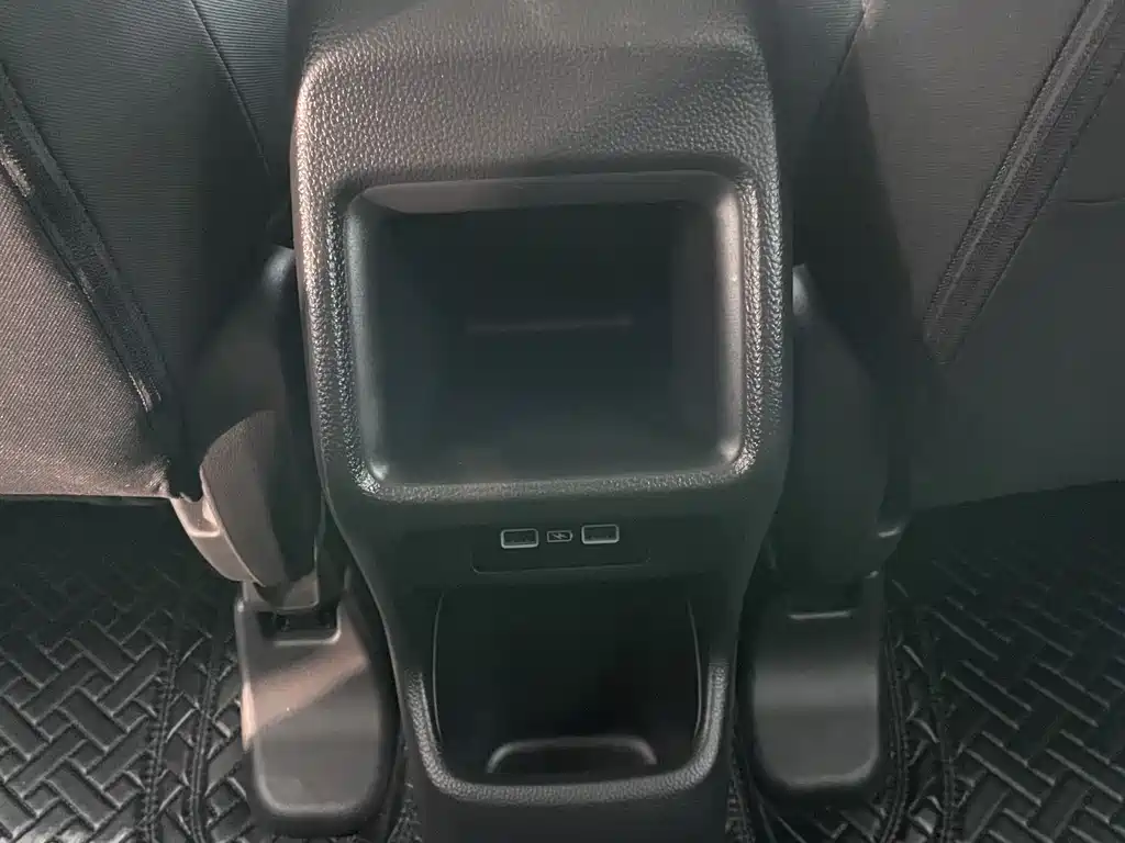 Honda Vezel 2023 — фото 22