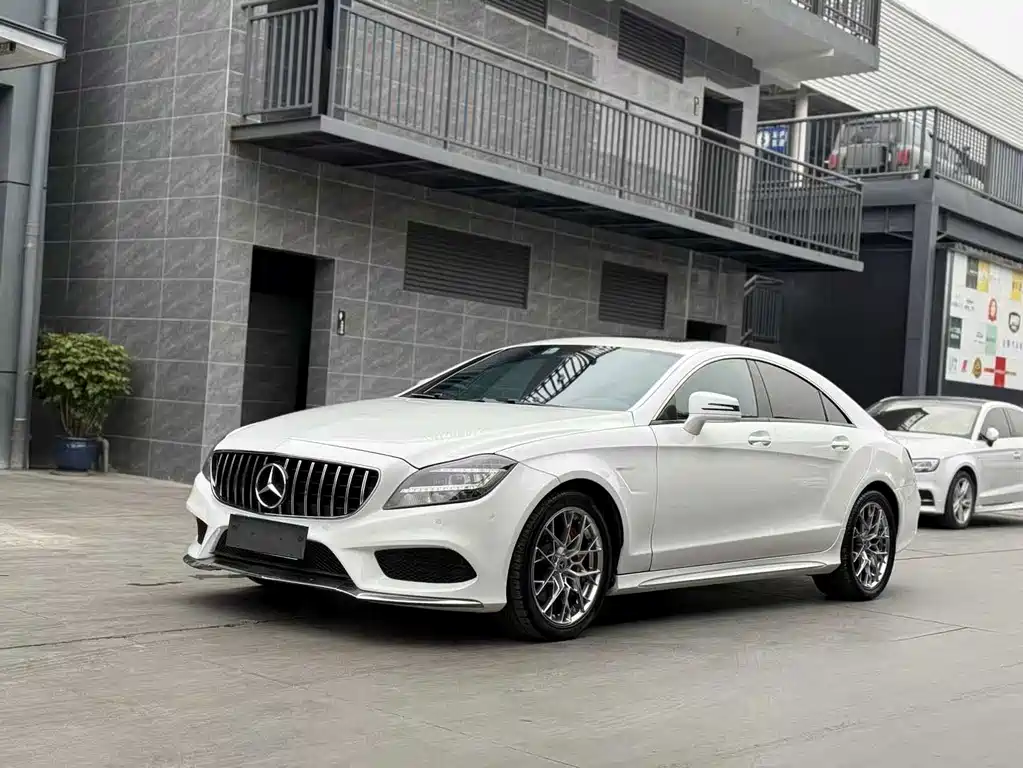 Mercedes-Benz CLS 2016 — фото 1