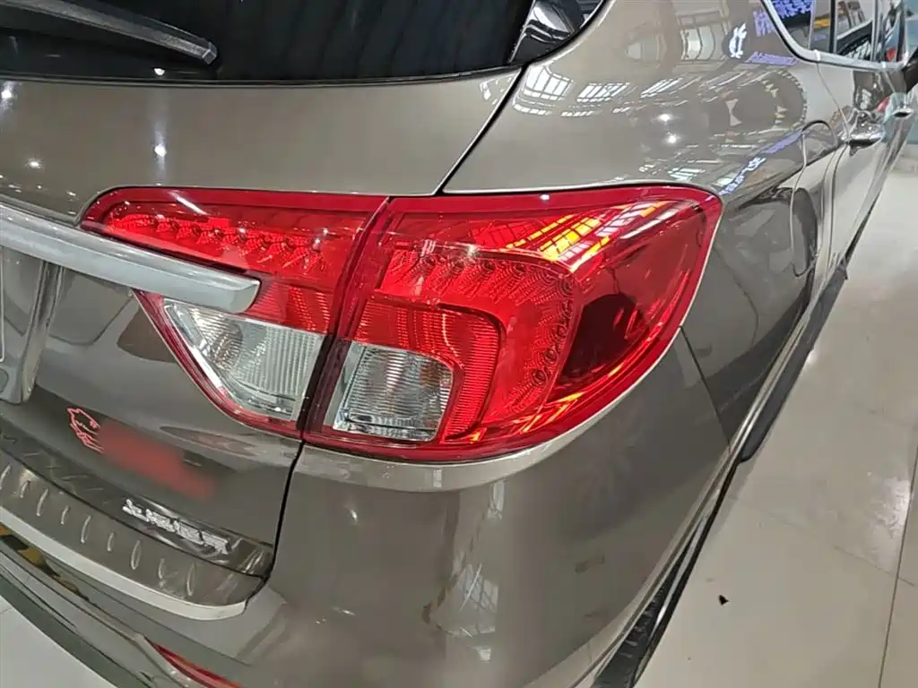 Buick Envision Plus 2015 — фото 8