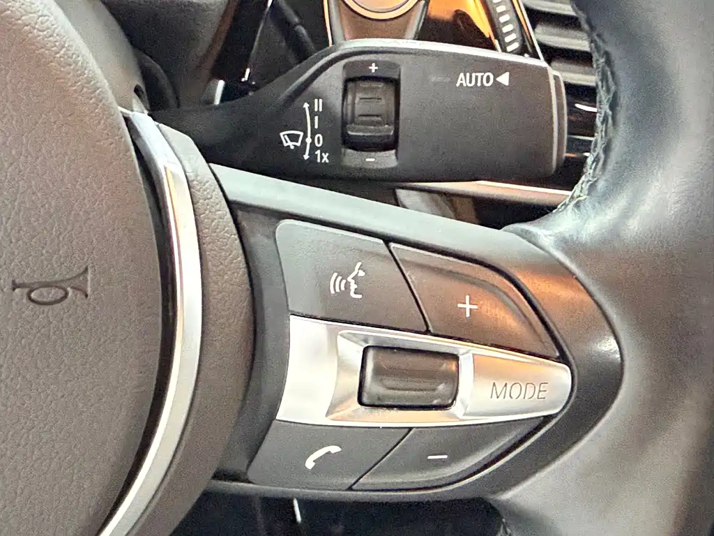 BMW 1 Series 2023 — фото 13