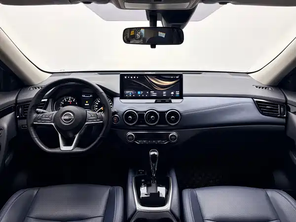 Nissan X-Trail 2025