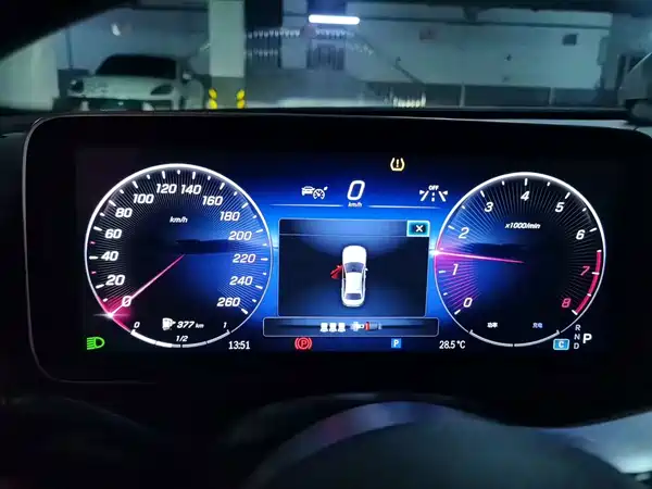 Mercedes-Benz C-Class 2023