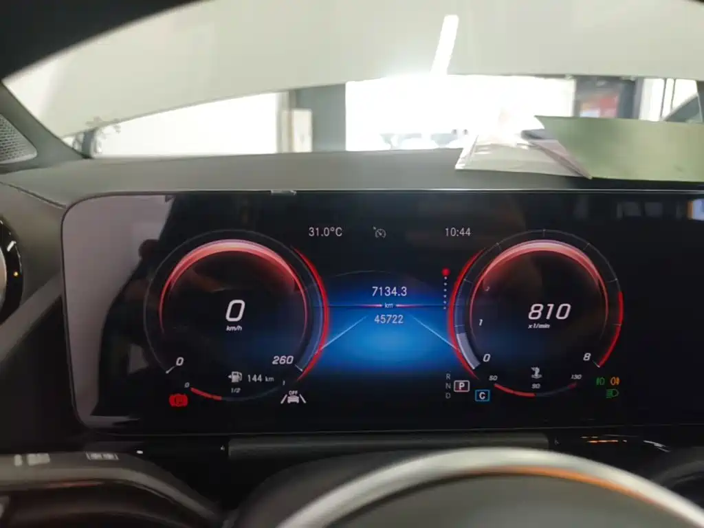 Mercedes-Benz GLA 2021 — фото 12