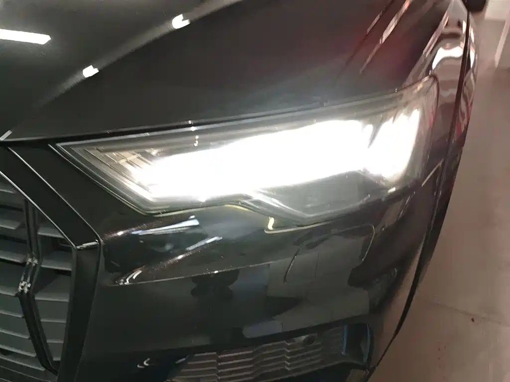 Audi A6 2020 — фото 24