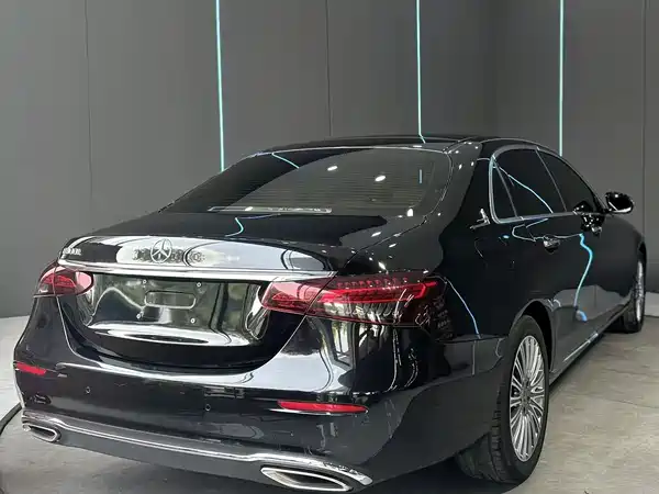 Mercedes-Benz E-Class 2023