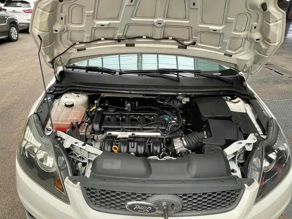 Ford Focus 2015 — фото 13