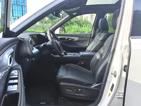 GAC Trumpchi GS8 2024