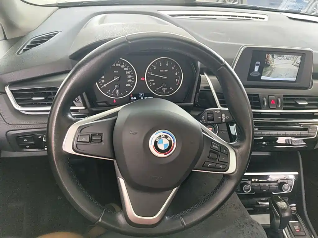 BMW 2 Series Active Tourer 2018 — фото 4