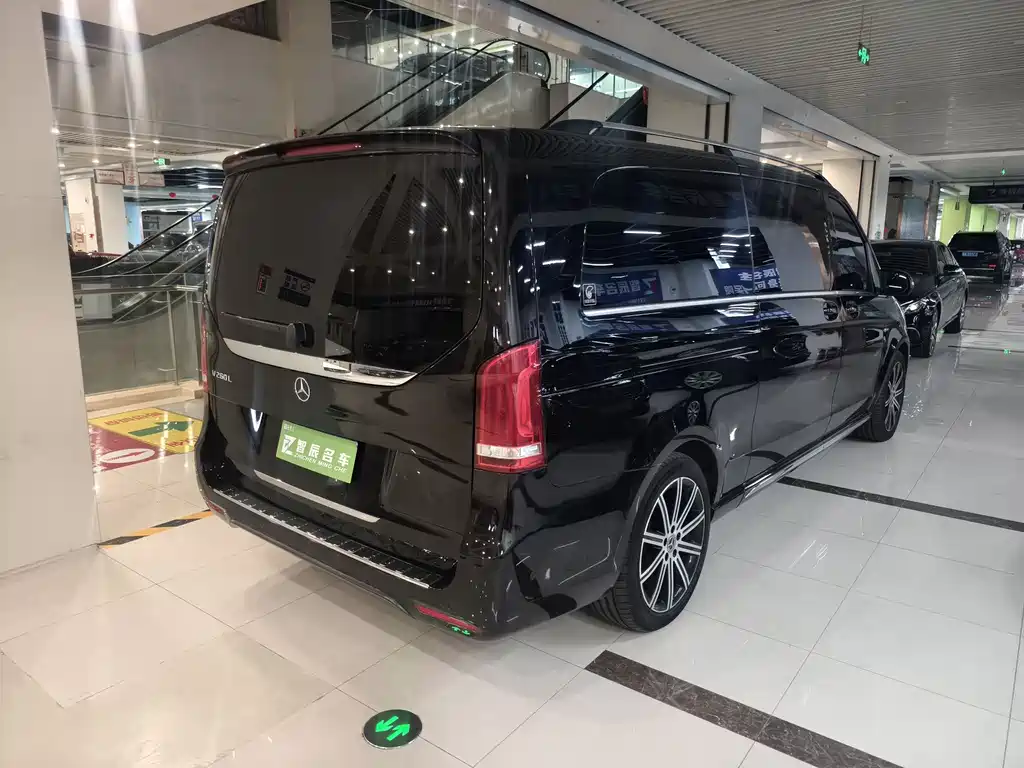Mercedes-Benz V-Class 2022
