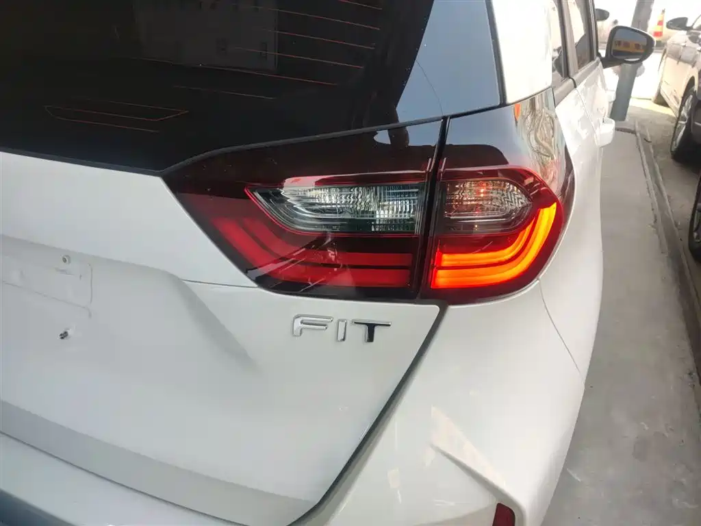 Honda Fit 2022 — фото 8