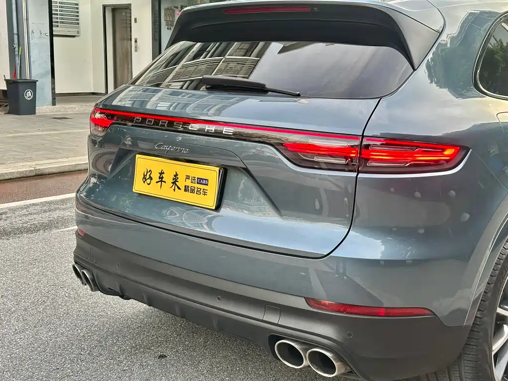 Porsche Cayenne 2018 — фото 18