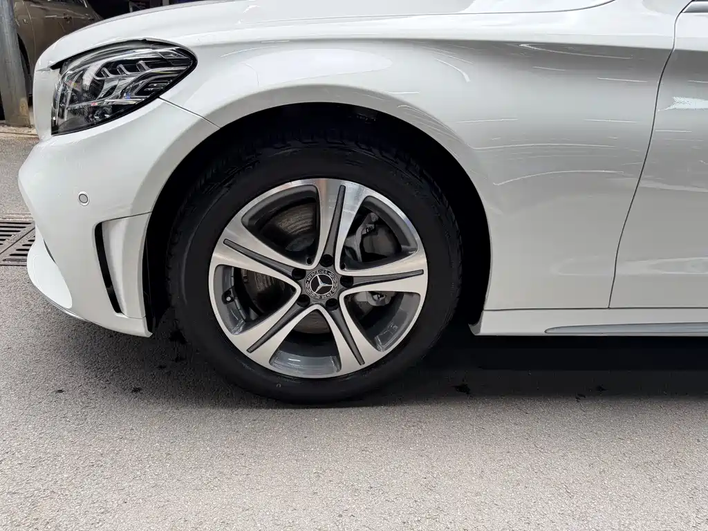 Mercedes-Benz C-Class 2019 — фото 33